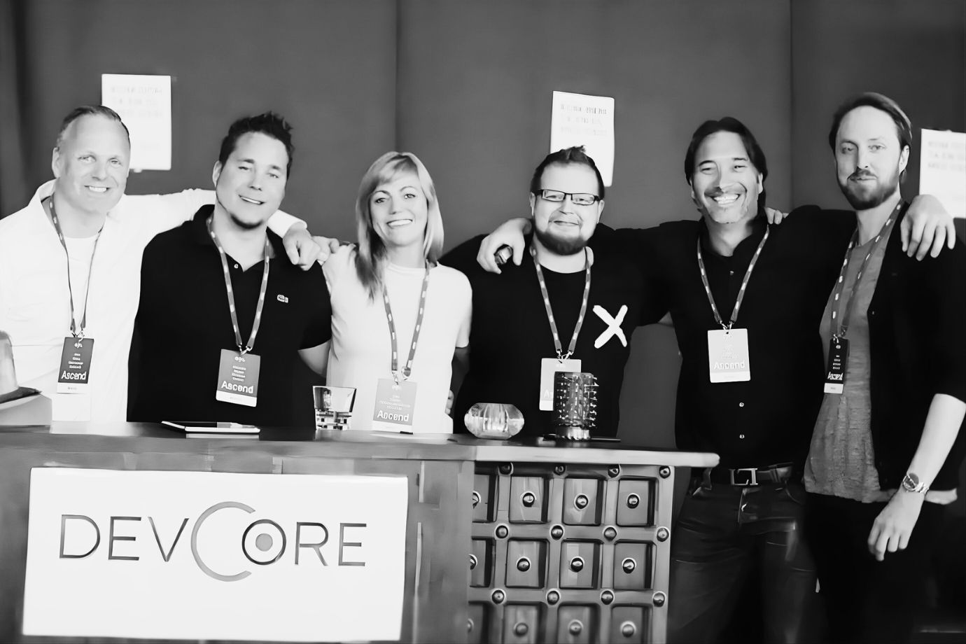 DevCore Optimizely-konsulter på Episerver Ascend mässa i Stockholm svartvit